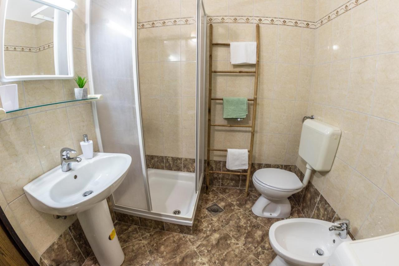Apartments Krivicic Green Помер Экстерьер фото